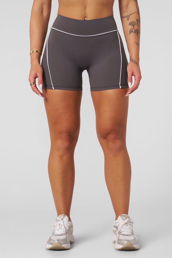 Pantalones cortos Elevate de 5