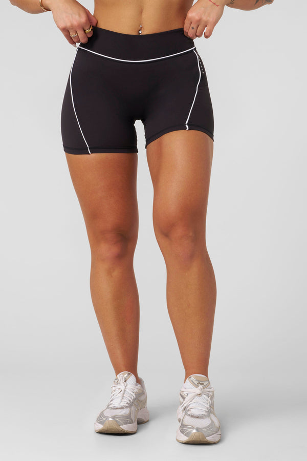 Pantalones cortos Elevate de 5